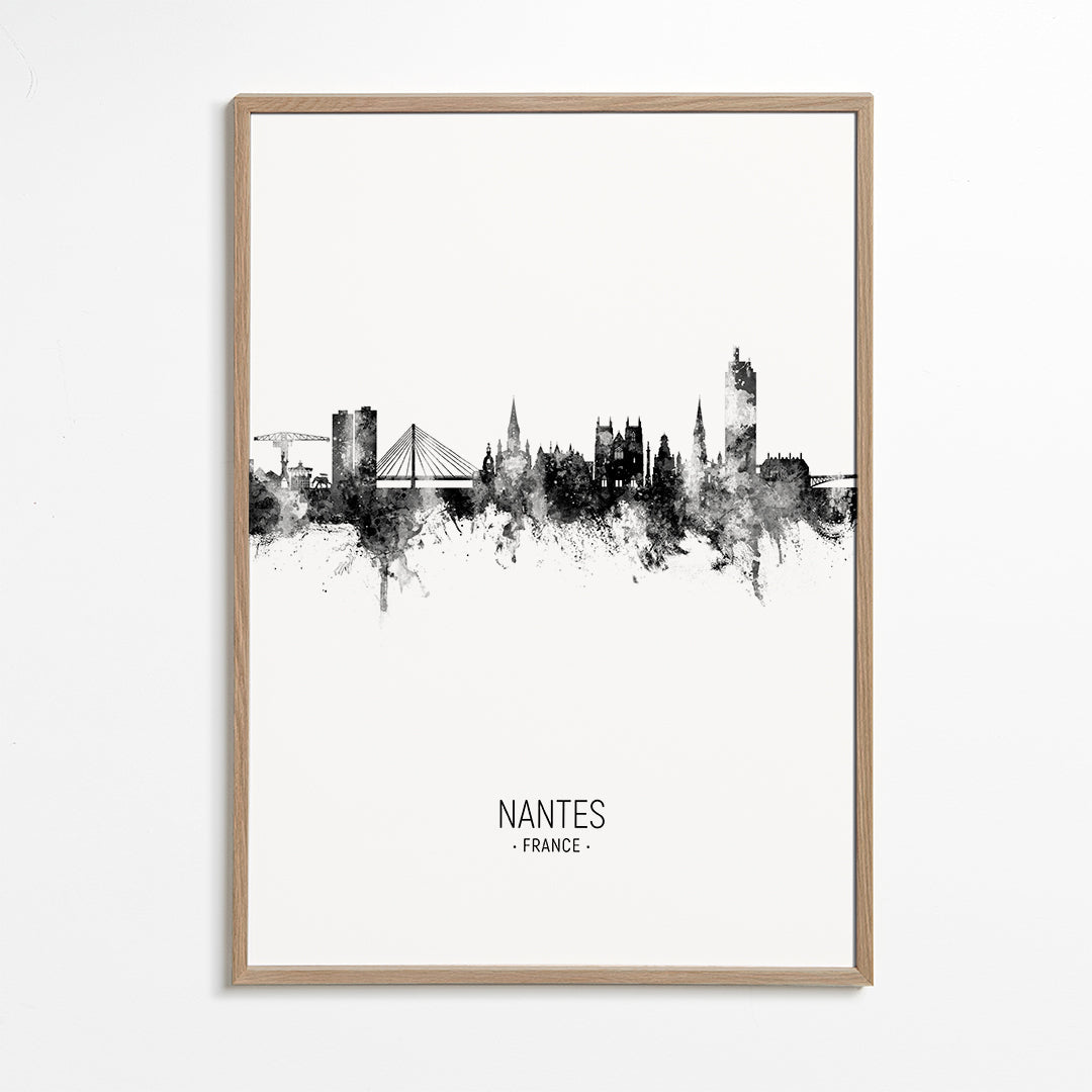 Nantes Skyline black and white