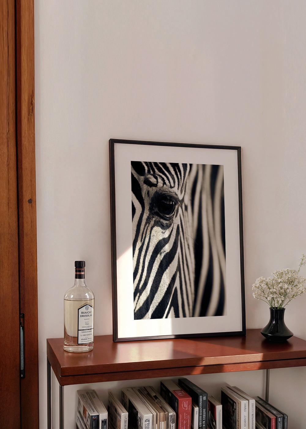 Eye & Stripes - Mario Moreno