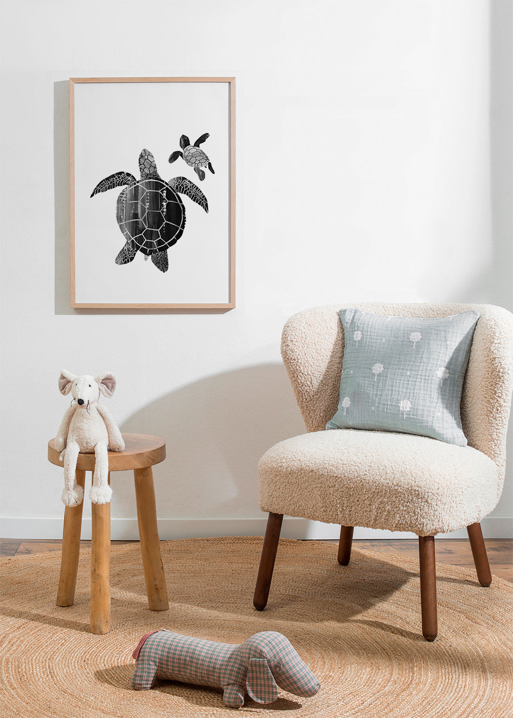 Shielded love (Black and white)