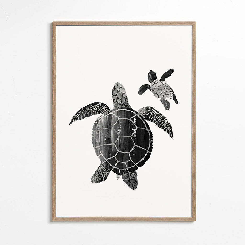 Shielded love (Black and white)