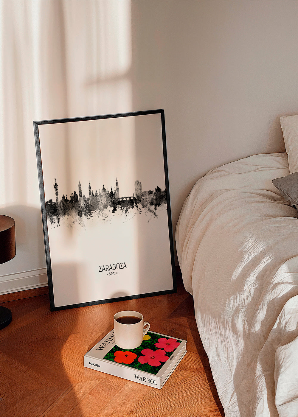 Zaragoza skyline black and white