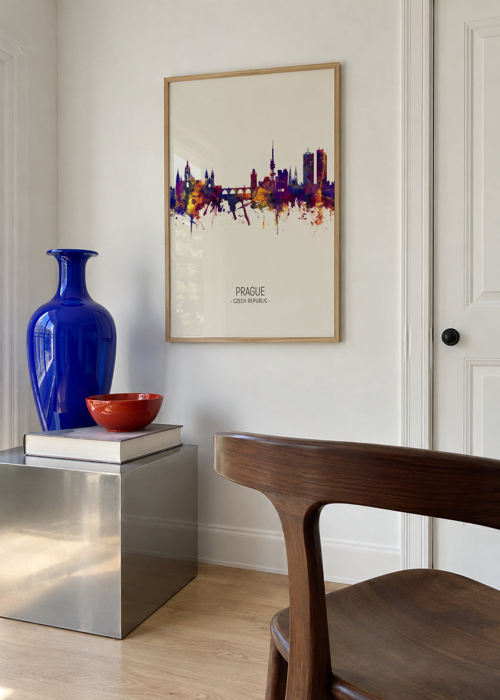 Prague Skyline en beige - Framed poster in an interior