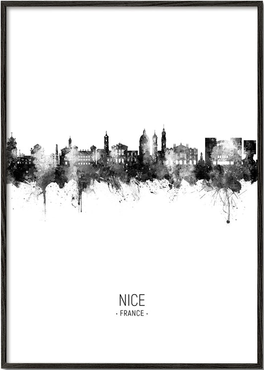 Nice Skyline black and white