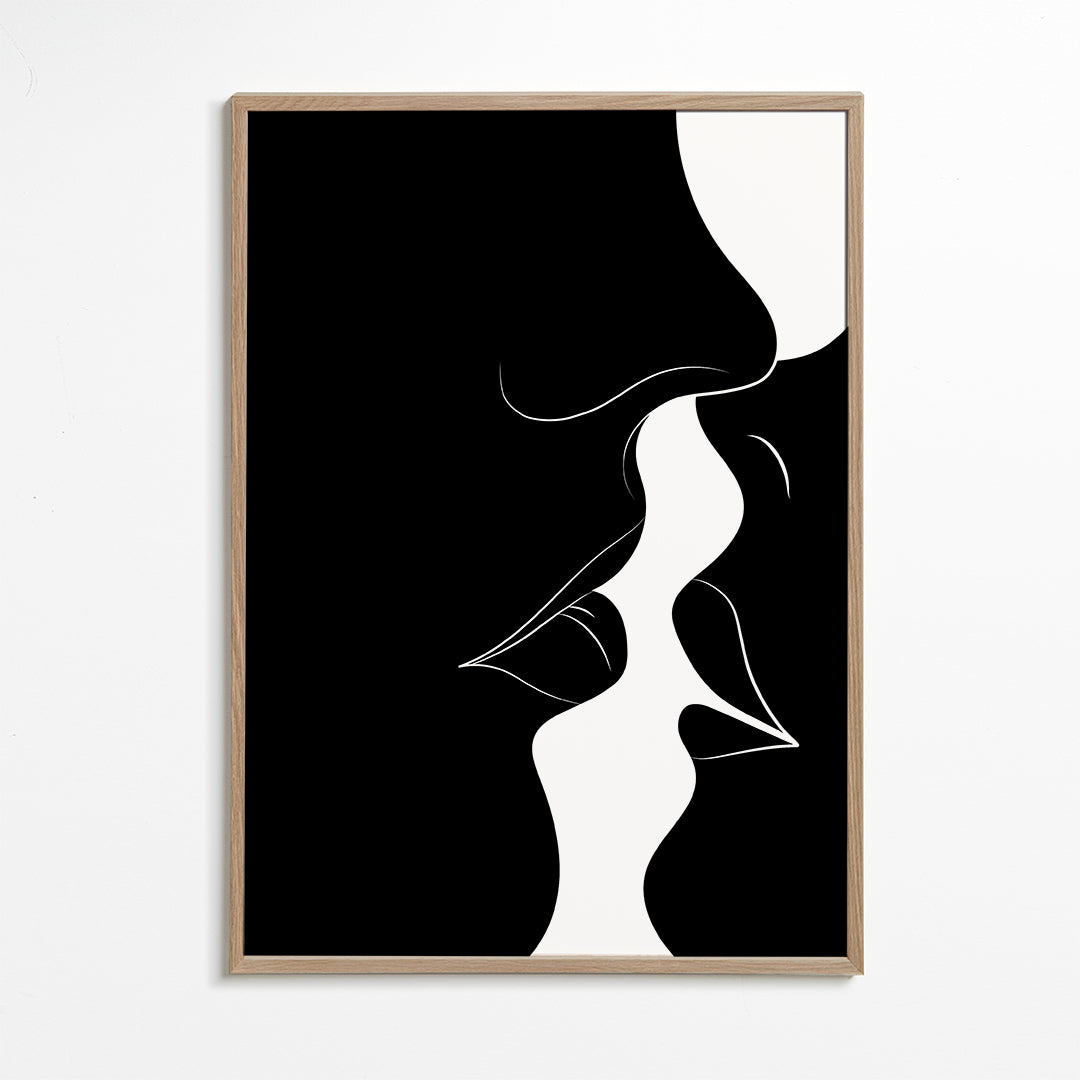 Just a little kiss black