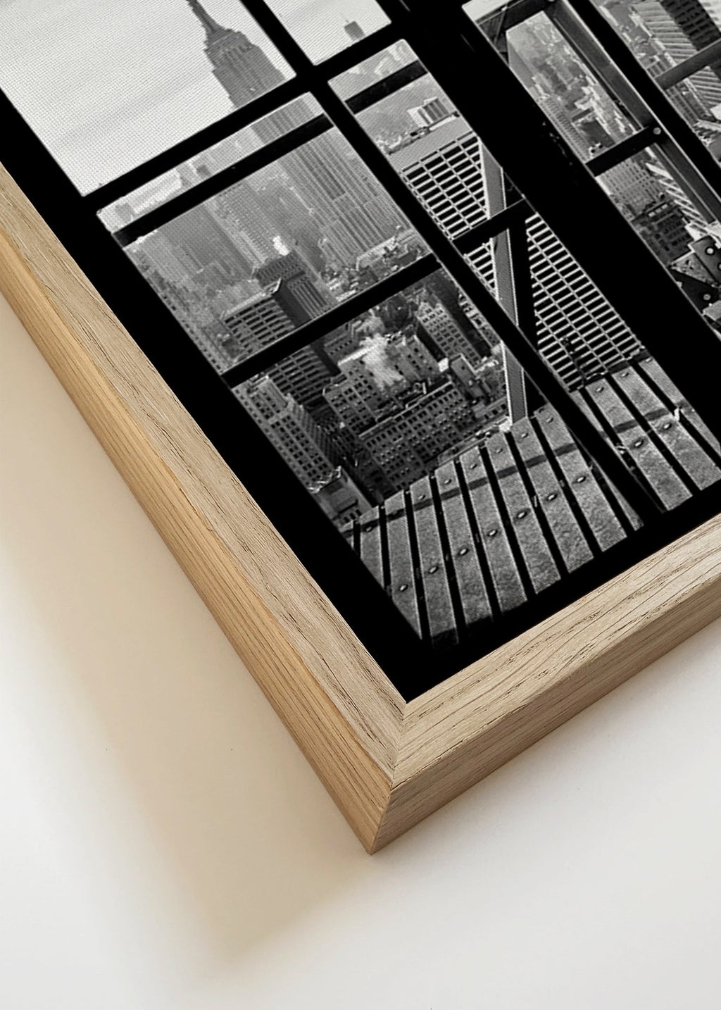Cuadro de ciudades con vista desde ventana – Canvas detail