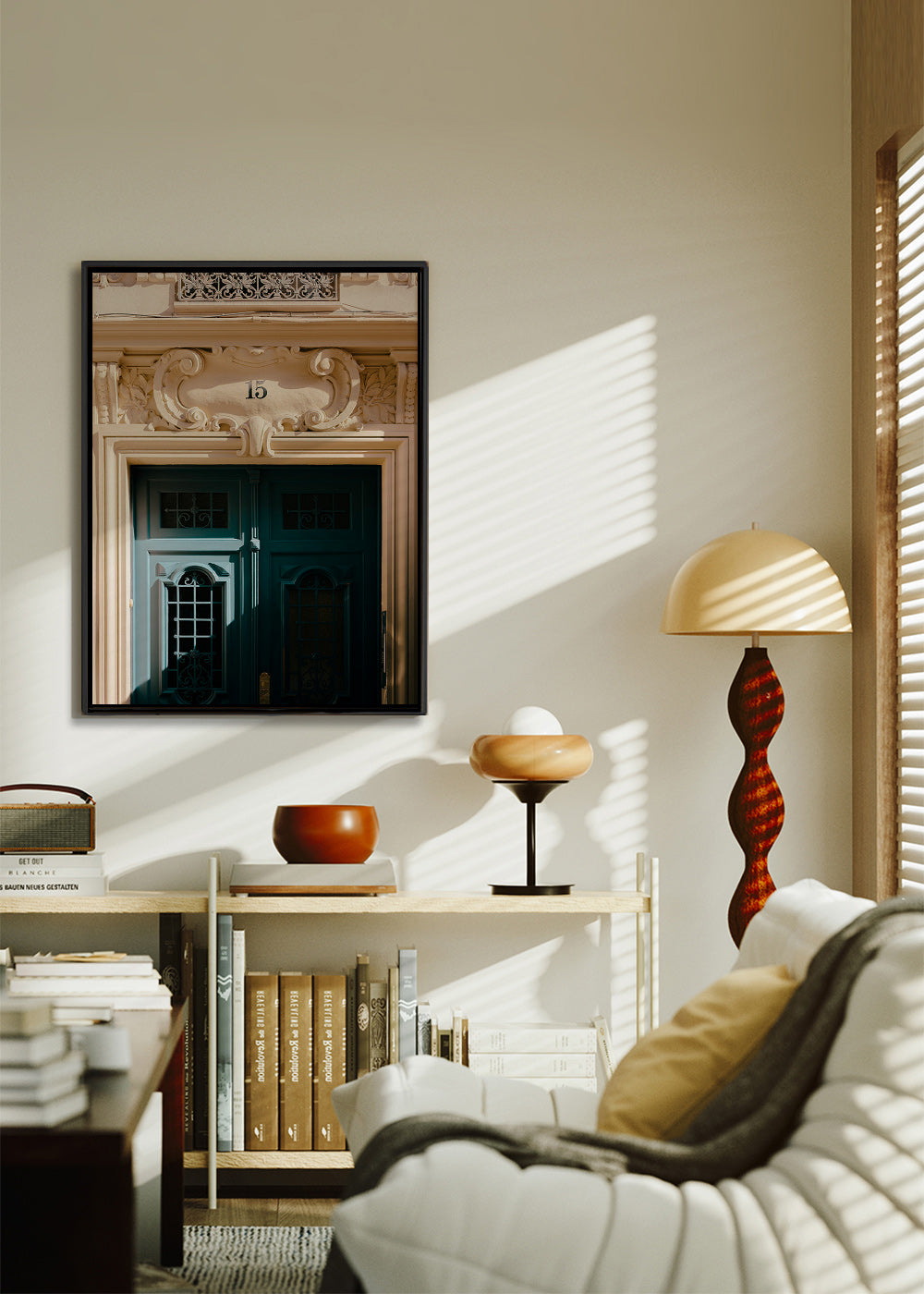 Cuadro de ciudades con puerta verde y número 15 – Canvas2