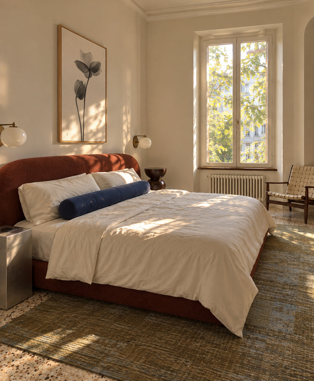 A little touch monochrome - Framed canvas in an interior