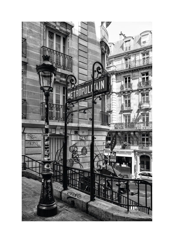 Black Montmartre - Metropolitain