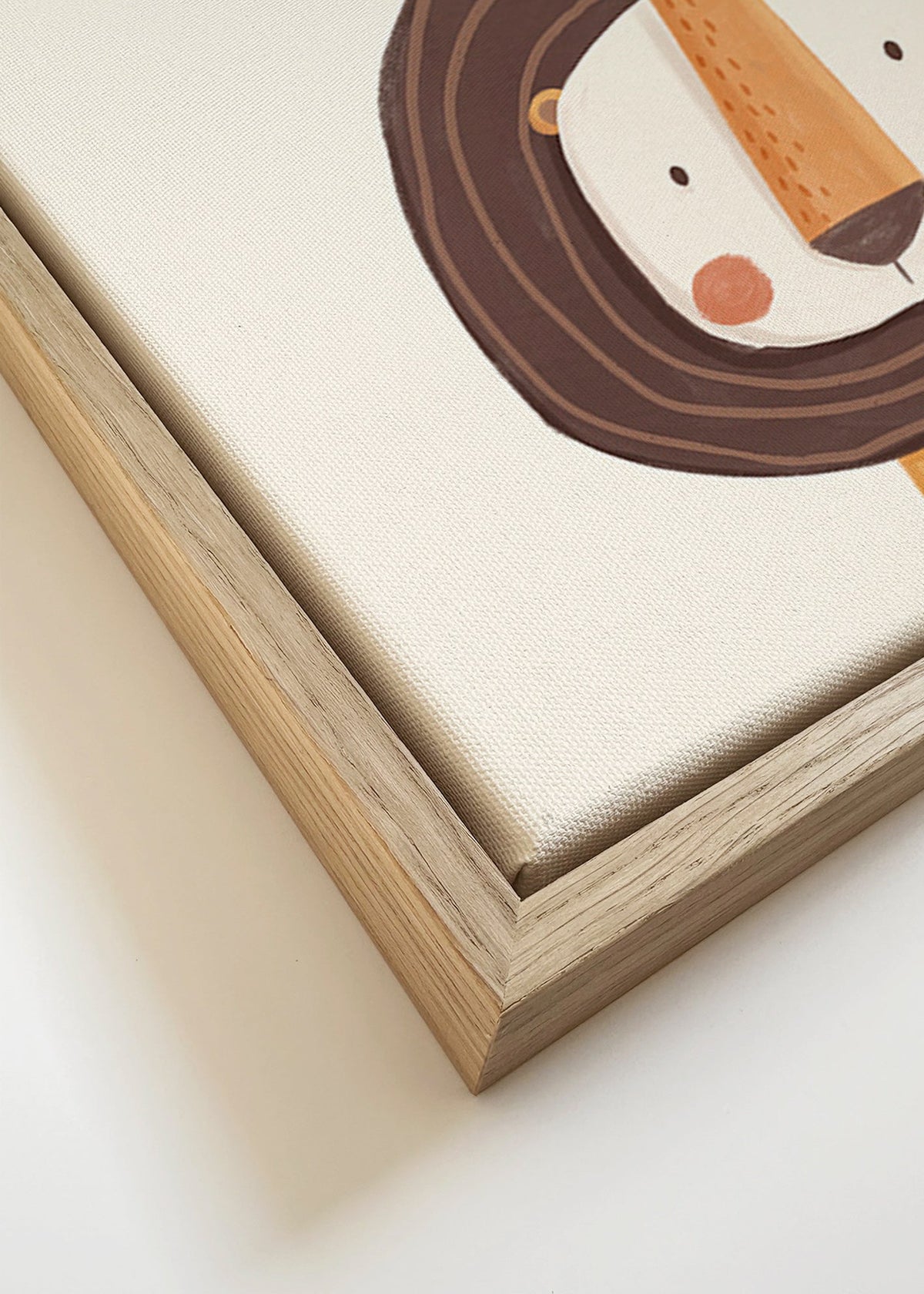 Lámina infantil con león sonriente y diseño minimal – Canvas detail