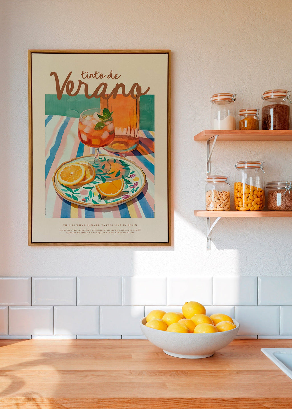 Kitchen art: summer tinto with citrus