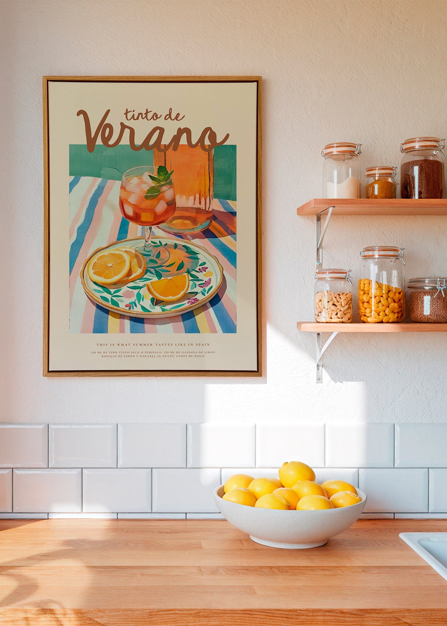 Kitchen art: summer tinto with citrus