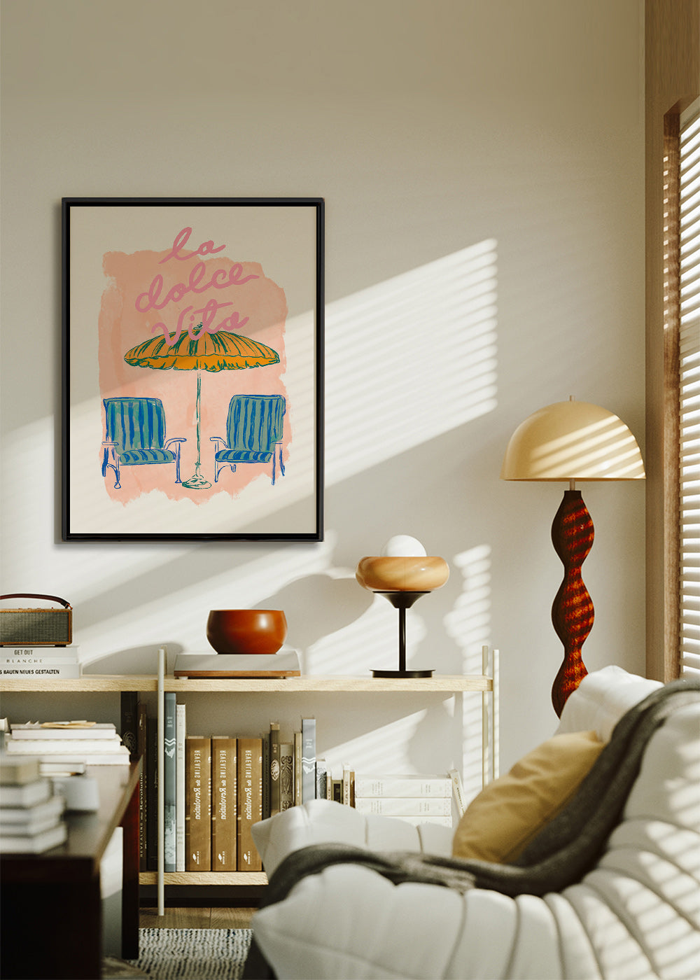 Ilustración La Dolce Vita con sombrilla y sillas – Canvas1