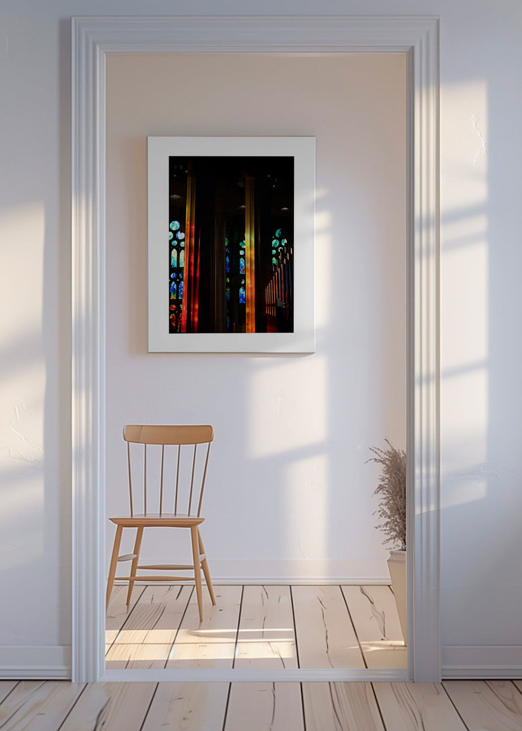 Fotografía de catedral con vidrieras iluminadas – Canvas