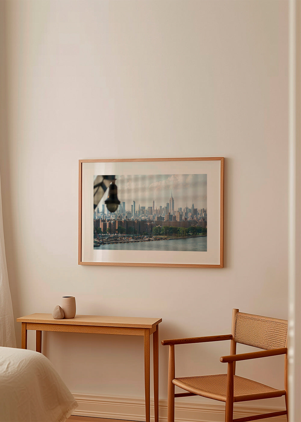 Cuadro de ciudades Manhattan desde ventana con skyline – Product1