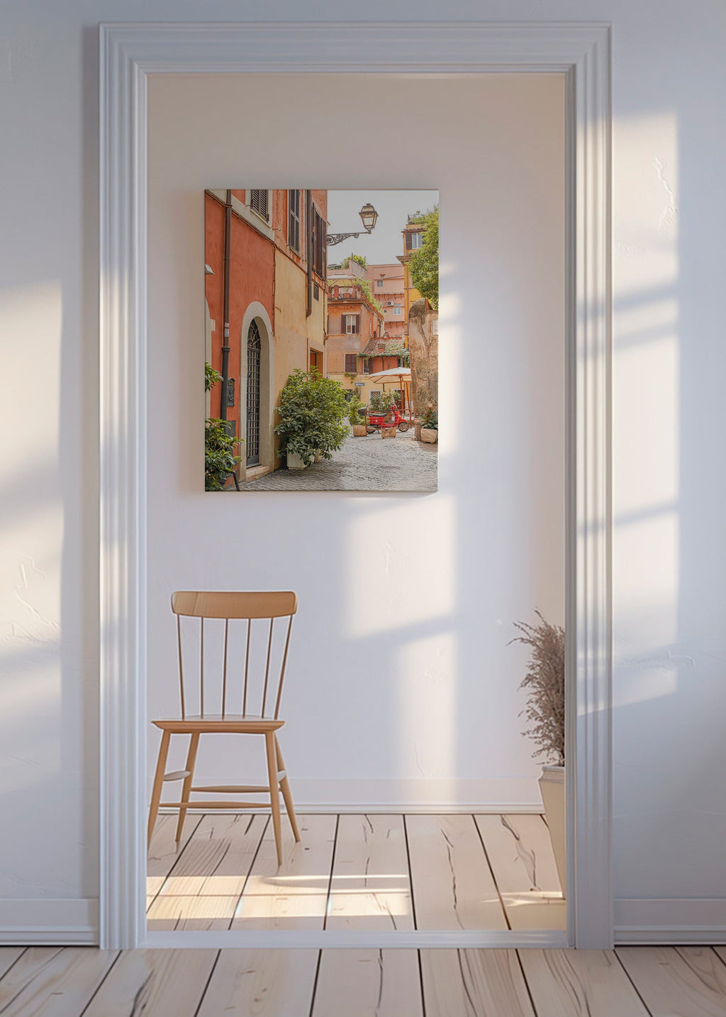 Cuadro de ciudades: calle de Trastevere con Vespa roja – Canvas