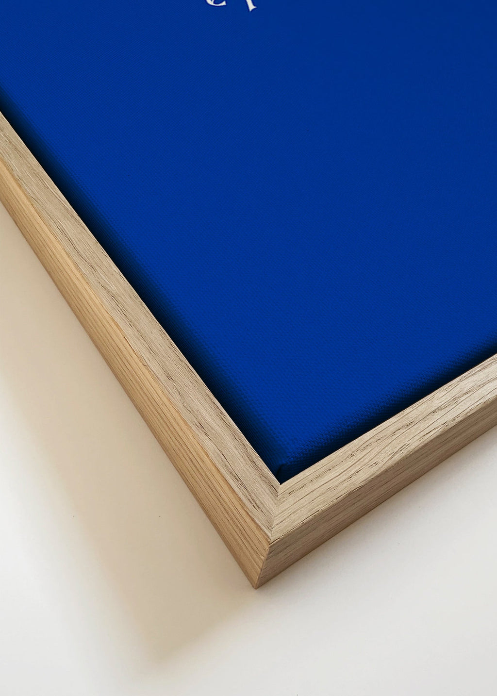 Ilustración smile tipográfica en azul – Canvas detail