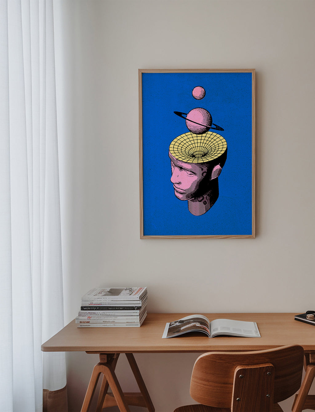 Ilustración surrealista de busto con planetas – Product2