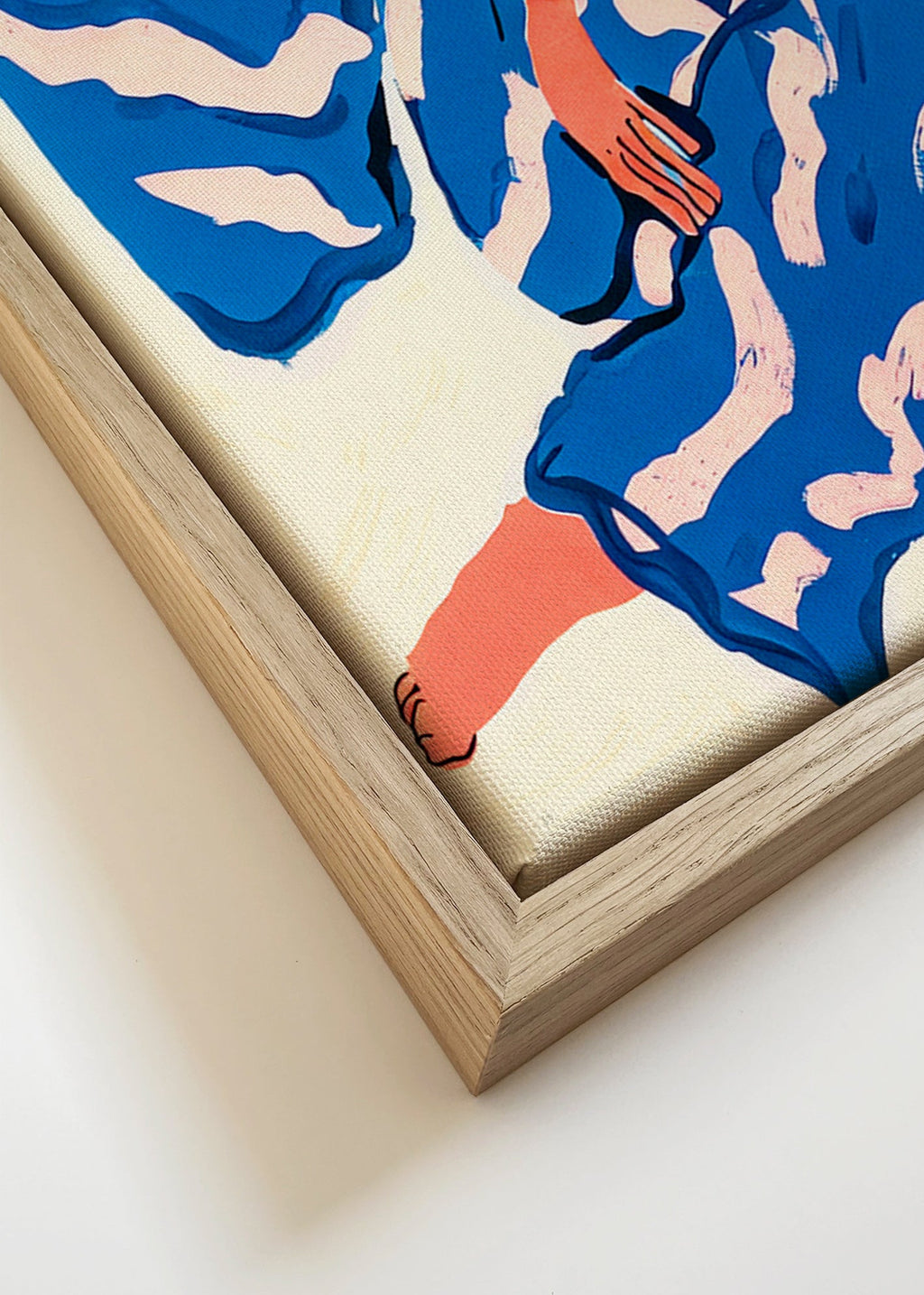 Ilustración de figura con bata azul y motivos orgánicos – Canvas detail