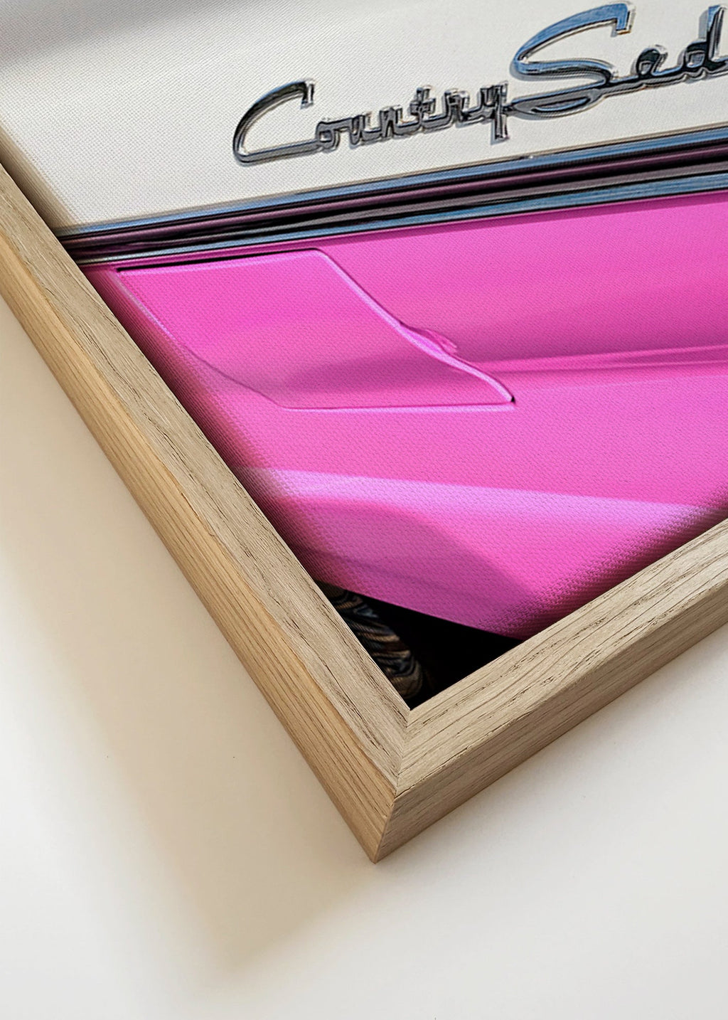 Cuadro vintage Country Sedan, detalle cromado y carrocería pastel – Canvas detail