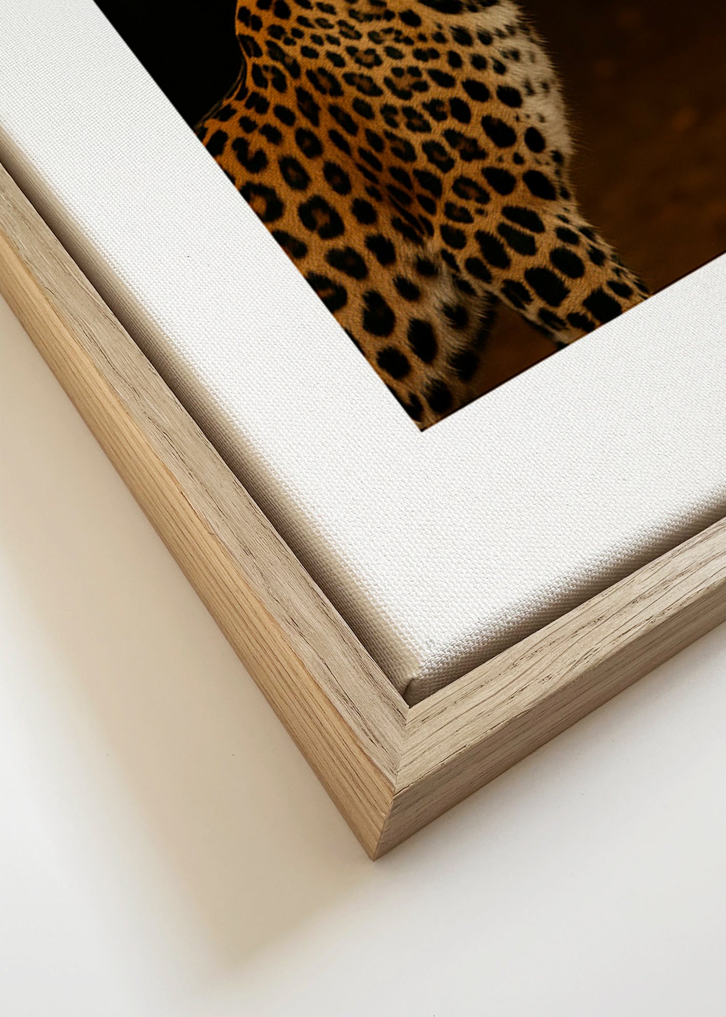 Cuadro leopardo perfil en estudio – Canvas detail