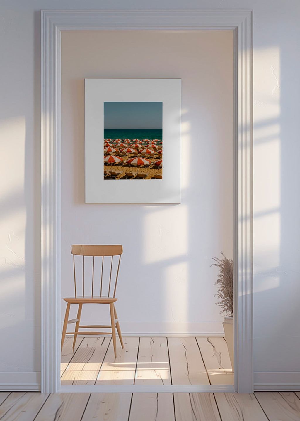 Cuadro de paisaje con sombrillas rojas en playa – Canvas