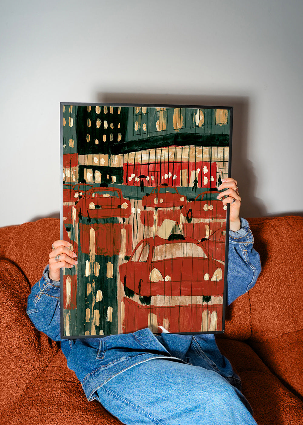 Cuadro de ciudades con taxis rojos y reflejos nocturnos – Product3