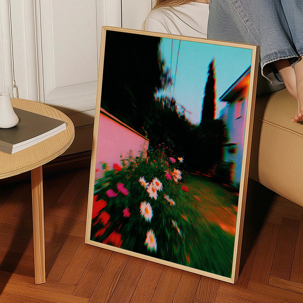 Botanical print: blurred garden with daisies