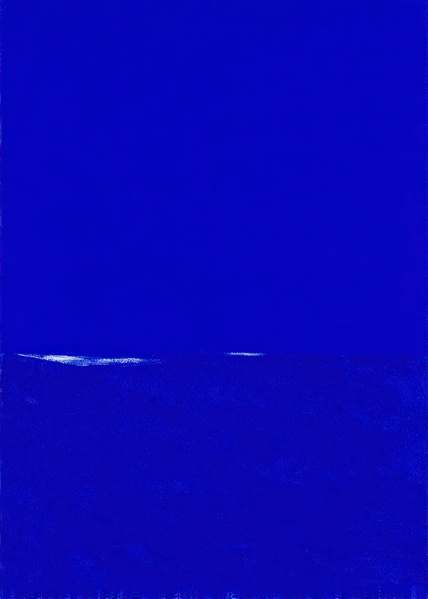 Cuadro abstracto azul con horizonte sutil