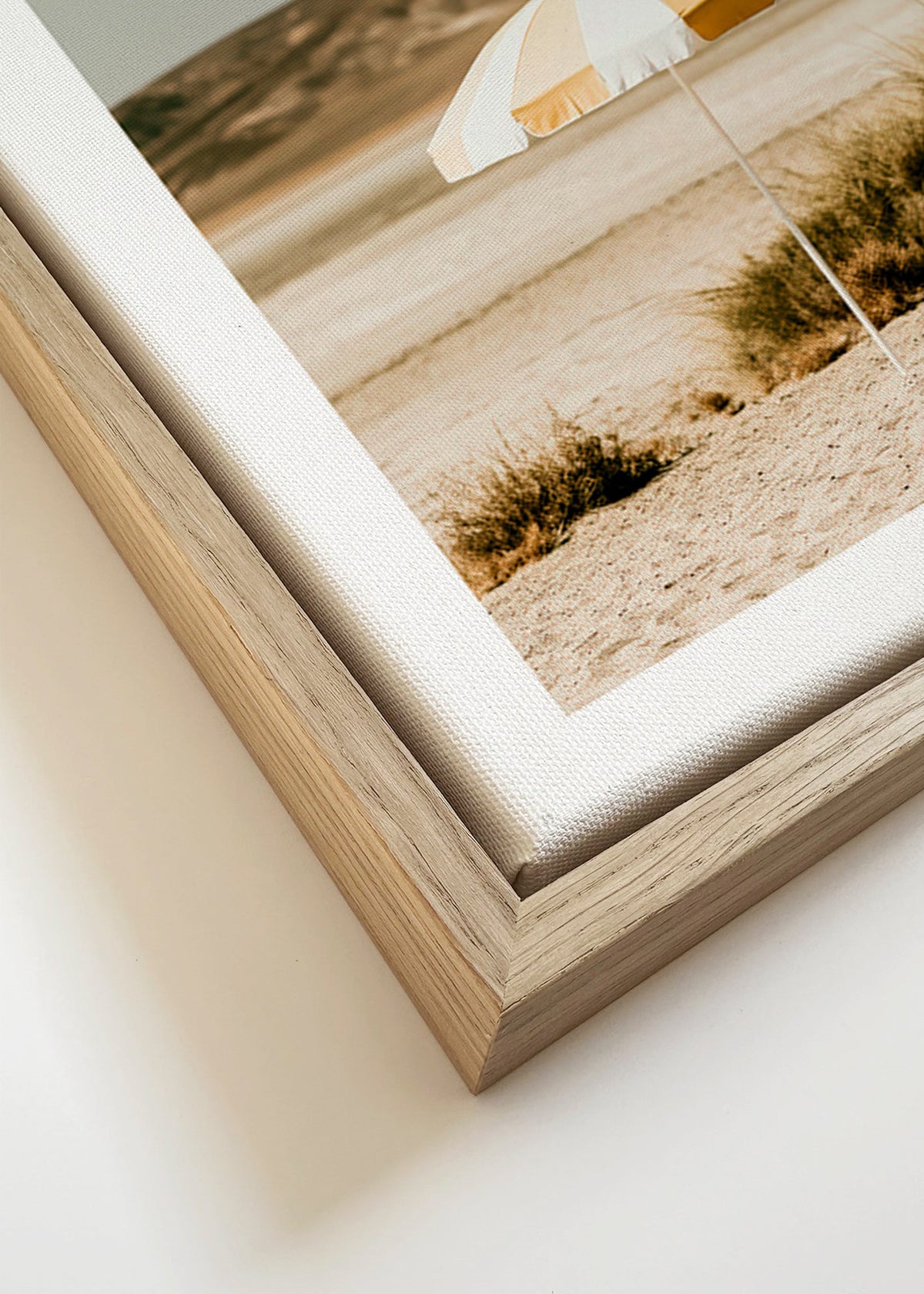 Cuadro de paisaje con sombrilla de playa – Canvas detail