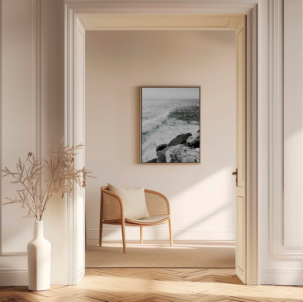 Cuadro de paisaje: acantilado y ola en blanco y negro – Canvas2