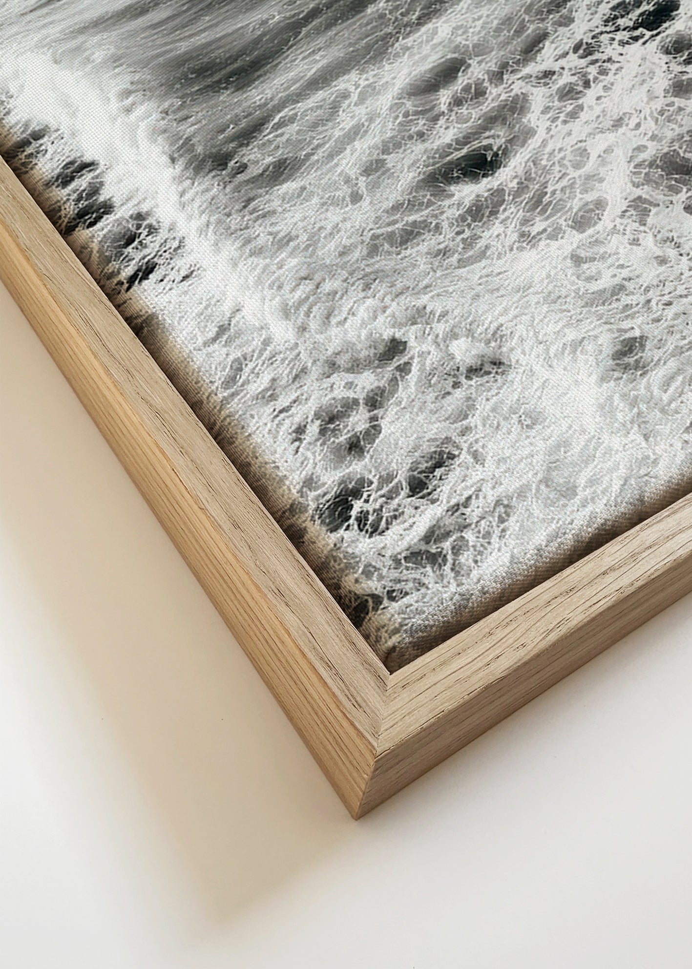 Fotografía de olas en blanco y negro – Canvas detail