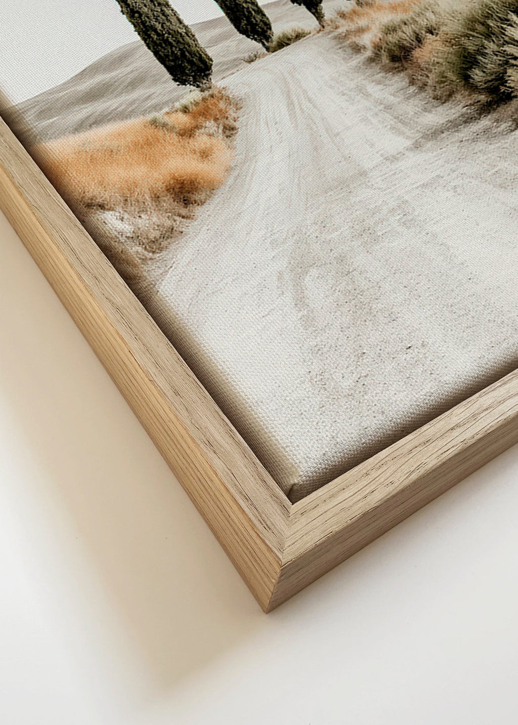 Cuadro de paisaje con cipreses en camino sereno – Canvas detail