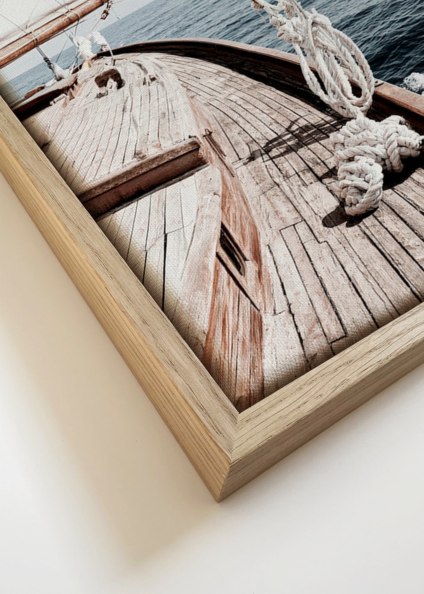 Cuadro de paisaje: proa de velero en calma – Canvas detail